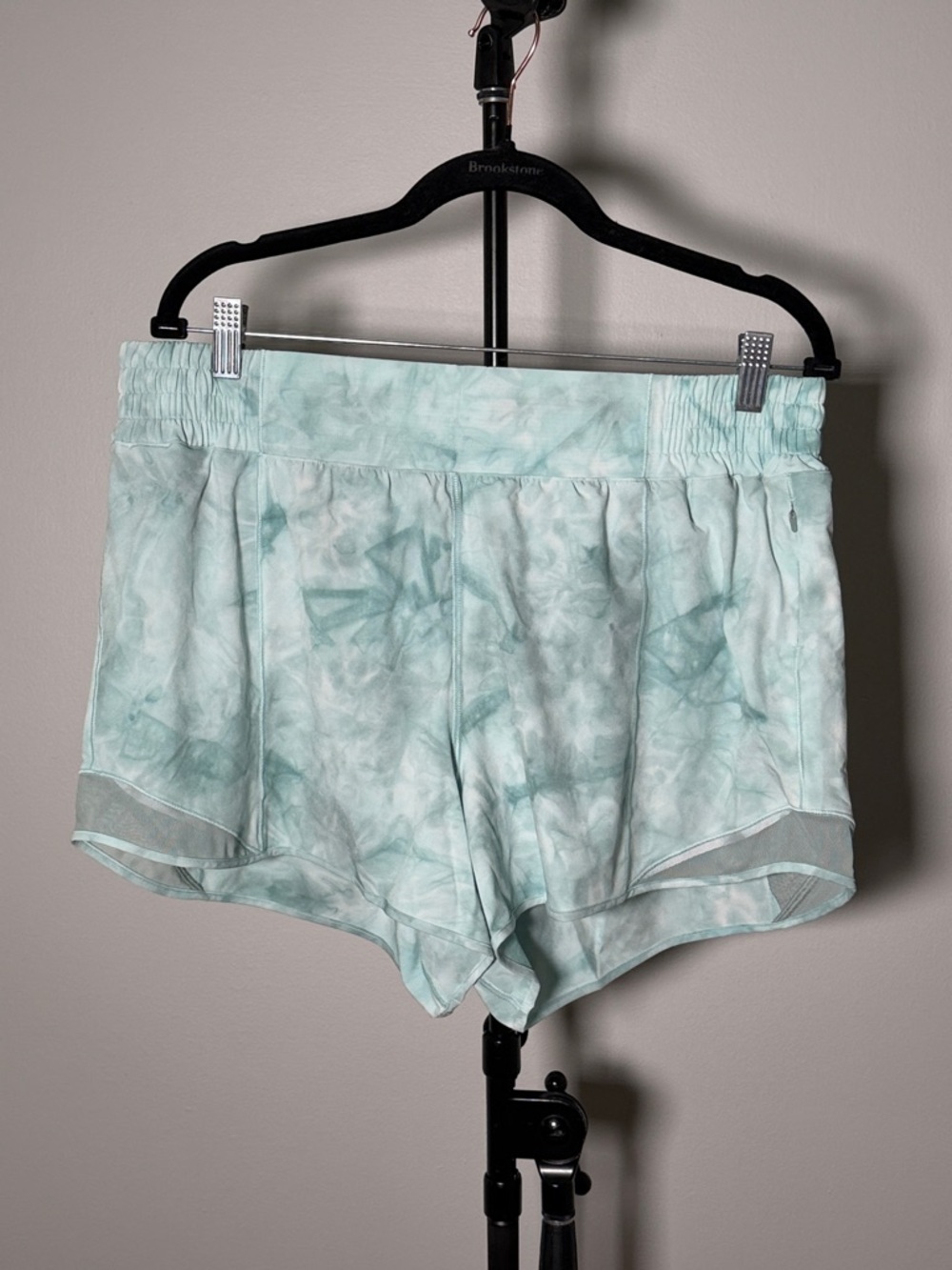NWOT New Lululemon Hotty Hot High-Rise Lined Short 4” Diamond Dye Sheer Blue - Picture 4 of 8